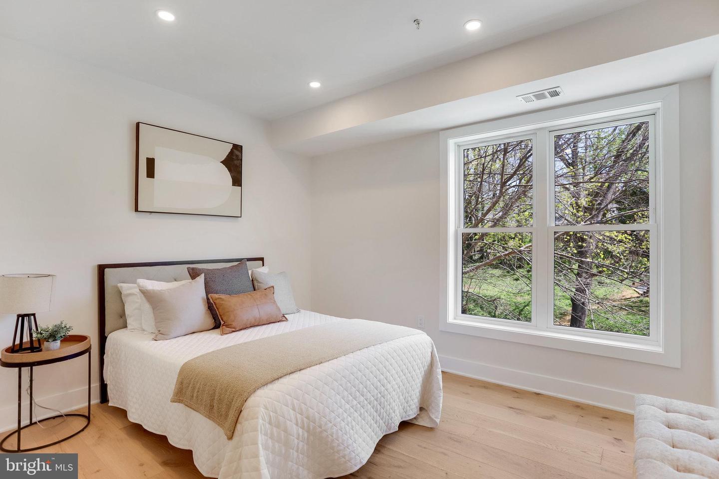 1600 37TH ST NW, WASHINGTON, District Of Columbia 20007, 5 Bedrooms Bedrooms, ,4 BathroomsBathrooms,Residential,For sale,1600 37TH ST NW,DCDC2187336 MLS # DCDC2187336