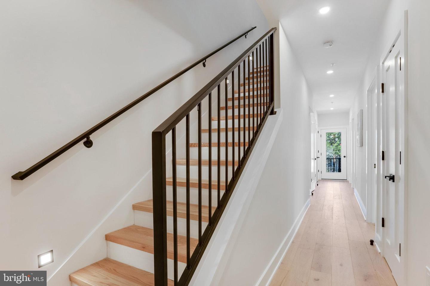 1600 37TH ST NW, WASHINGTON, District Of Columbia 20007, 5 Bedrooms Bedrooms, ,4 BathroomsBathrooms,Residential,For sale,1600 37TH ST NW,DCDC2187336 MLS # DCDC2187336
