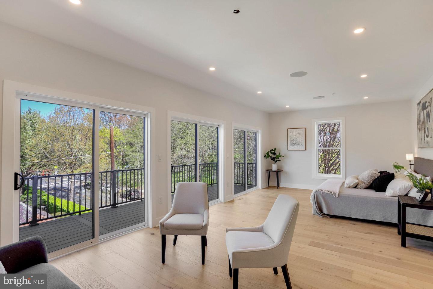 1600 37TH ST NW, WASHINGTON, District Of Columbia 20007, 5 Bedrooms Bedrooms, ,4 BathroomsBathrooms,Residential,For sale,1600 37TH ST NW,DCDC2187336 MLS # DCDC2187336