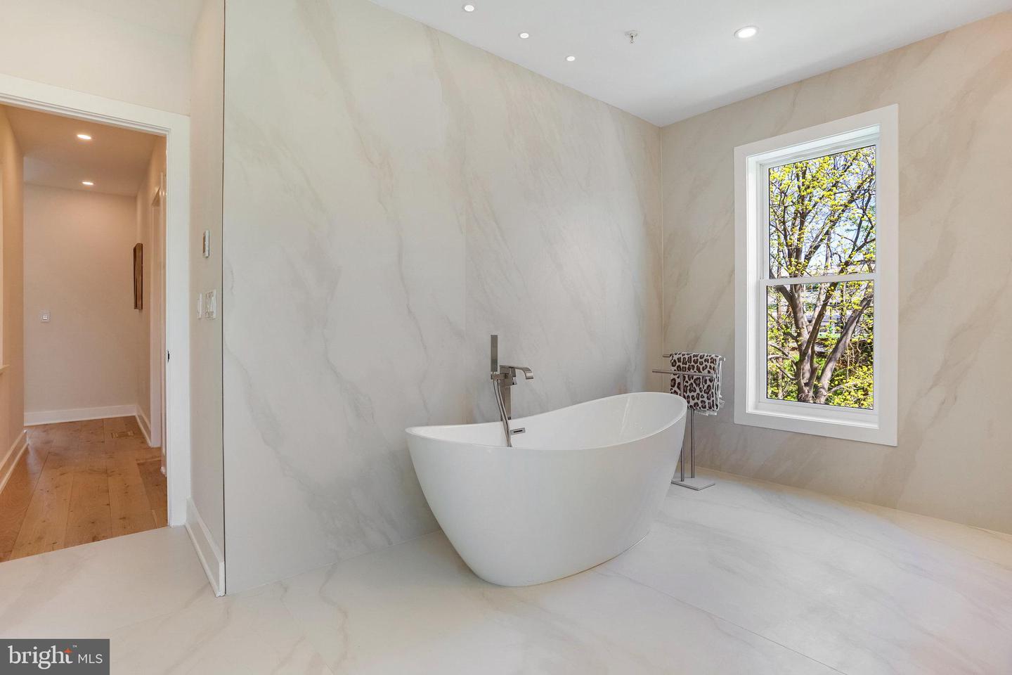 1600 37TH ST NW, WASHINGTON, District Of Columbia 20007, 5 Bedrooms Bedrooms, ,4 BathroomsBathrooms,Residential,For sale,1600 37TH ST NW,DCDC2187336 MLS # DCDC2187336