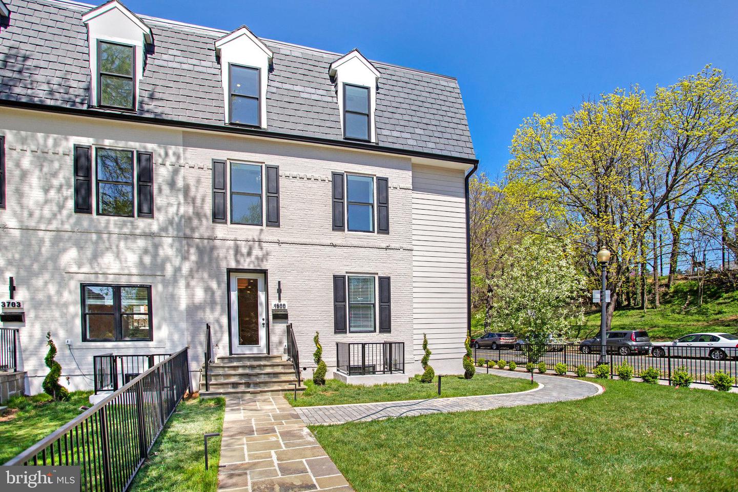 1600 37TH ST NW, WASHINGTON, District Of Columbia 20007, 5 Bedrooms Bedrooms, ,4 BathroomsBathrooms,Residential,For sale,1600 37TH ST NW,DCDC2187336 MLS # DCDC2187336