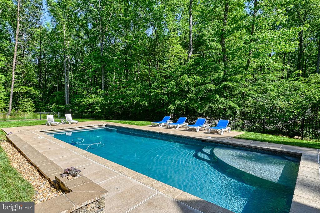 123 SHOREWOOD DR, MINERAL, Virginia 23117, 4 Bedrooms Bedrooms, ,4 BathroomsBathrooms,Residential,123 SHOREWOOD DR,VALA2008166 MLS # VALA2008166