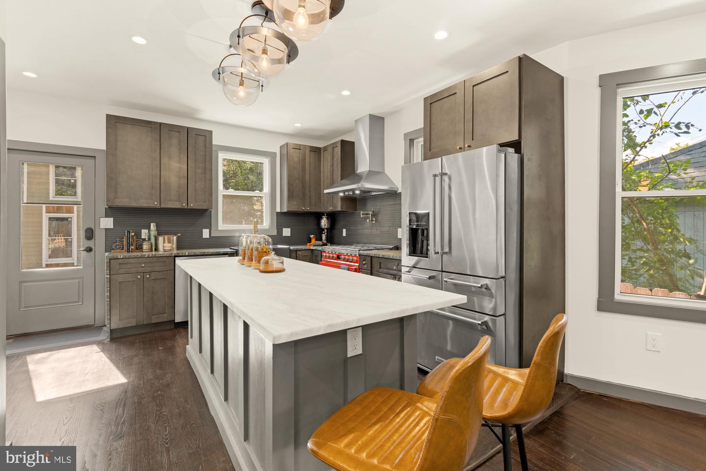 1925 LAWRENCE ST NE, WASHINGTON, District Of Columbia 20018, 6 Bedrooms Bedrooms, ,4 BathroomsBathrooms,Residential,For sale,1925 LAWRENCE ST NE,DCDC2197354 MLS # DCDC2197354