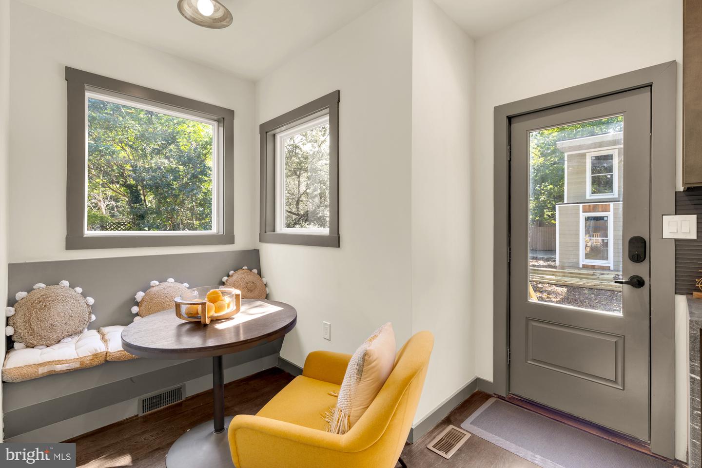 1925 LAWRENCE ST NE, WASHINGTON, District Of Columbia 20018, 6 Bedrooms Bedrooms, ,4 BathroomsBathrooms,Residential,For sale,1925 LAWRENCE ST NE,DCDC2197354 MLS # DCDC2197354