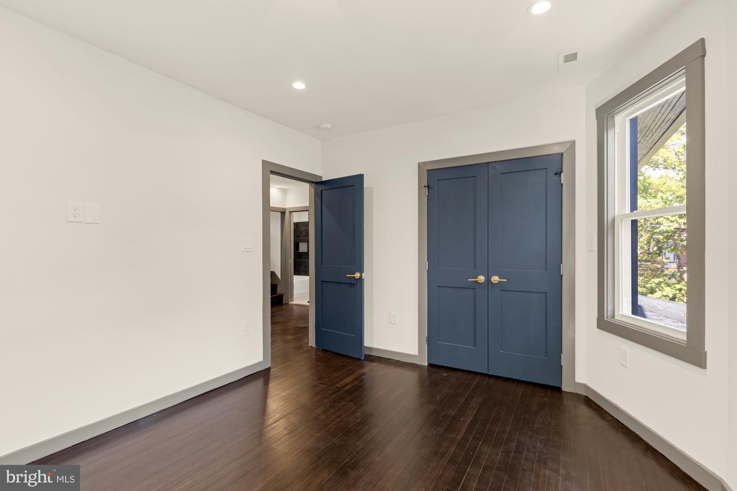 1925 LAWRENCE ST NE, WASHINGTON, District Of Columbia 20018, 6 Bedrooms Bedrooms, ,4 BathroomsBathrooms,Residential,For sale,1925 LAWRENCE ST NE,DCDC2197354 MLS # DCDC2197354
