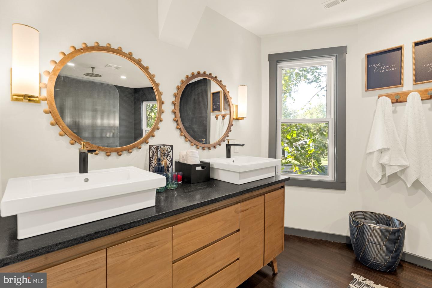 1925 LAWRENCE ST NE, WASHINGTON, District Of Columbia 20018, 6 Bedrooms Bedrooms, ,4 BathroomsBathrooms,Residential,For sale,1925 LAWRENCE ST NE,DCDC2197354 MLS # DCDC2197354