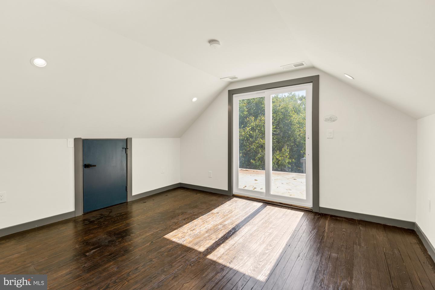 1925 LAWRENCE ST NE, WASHINGTON, District Of Columbia 20018, 6 Bedrooms Bedrooms, ,4 BathroomsBathrooms,Residential,For sale,1925 LAWRENCE ST NE,DCDC2197354 MLS # DCDC2197354