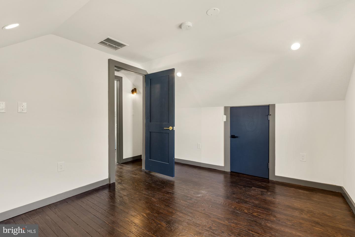 1925 LAWRENCE ST NE, WASHINGTON, District Of Columbia 20018, 6 Bedrooms Bedrooms, ,4 BathroomsBathrooms,Residential,For sale,1925 LAWRENCE ST NE,DCDC2197354 MLS # DCDC2197354