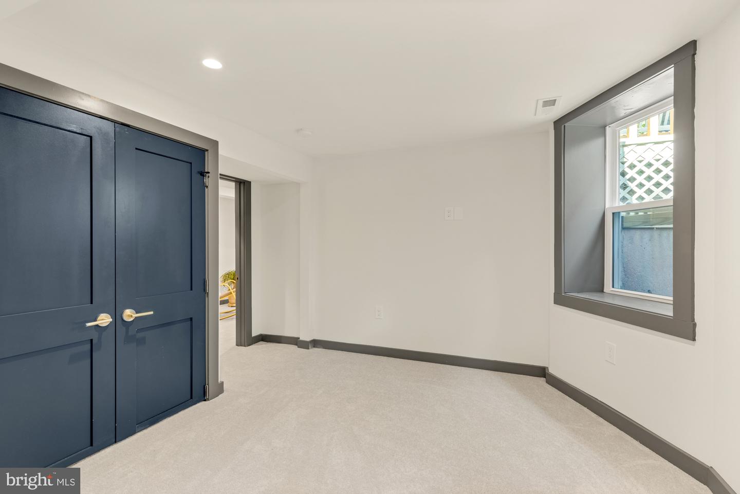 1925 LAWRENCE ST NE, WASHINGTON, District Of Columbia 20018, 6 Bedrooms Bedrooms, ,4 BathroomsBathrooms,Residential,For sale,1925 LAWRENCE ST NE,DCDC2197354 MLS # DCDC2197354