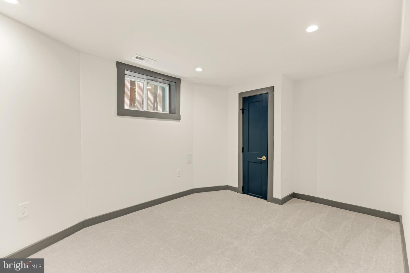 1925 LAWRENCE ST NE, WASHINGTON, District Of Columbia 20018, 6 Bedrooms Bedrooms, ,4 BathroomsBathrooms,Residential,For sale,1925 LAWRENCE ST NE,DCDC2197354 MLS # DCDC2197354