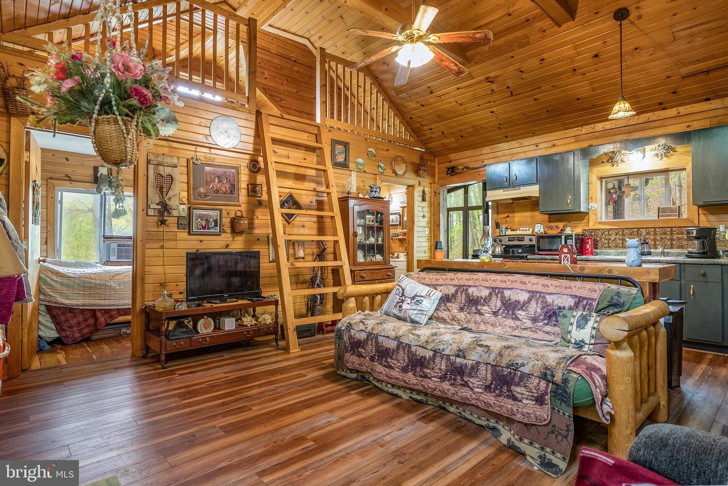 266 PARK VIEW LN, SHENANDOAH, Virginia 22849, 1 Bedroom Bedrooms, ,1 BathroomBathrooms,Residential,For sale,266 PARK VIEW LN,VAPA2004836 MLS # VAPA2004836