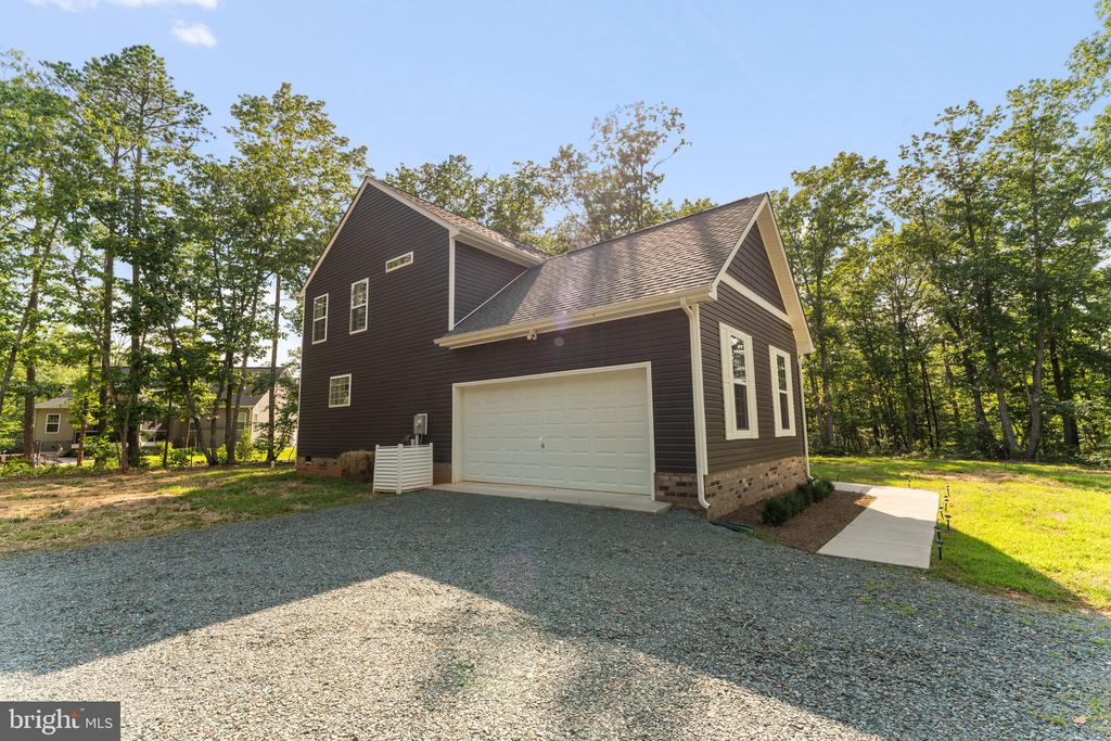 684 PINE CREST DR, TROY, Virginia 22974, 4 Bedrooms Bedrooms, ,2 BathroomsBathrooms,Residential,FV94-Charlotte,684 PINE CREST DR,VALA2008350 MLS # VALA2008350