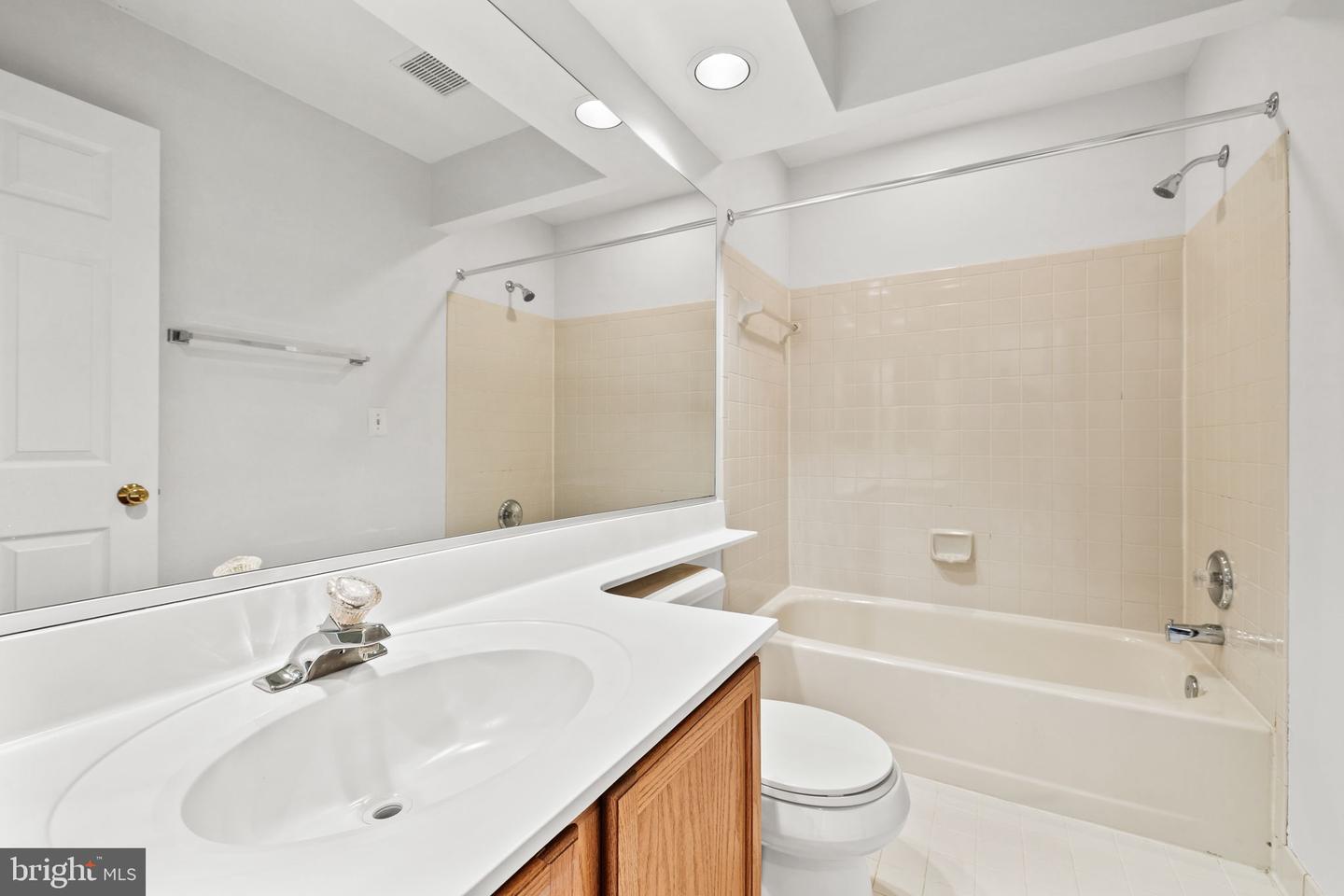 27 CATHEDRAL LN, STAFFORD, Virginia 22554, 4 Bedrooms Bedrooms, ,2 BathroomsBathrooms,Residential,For sale,27 CATHEDRAL LN,VAST2038994 MLS # VAST2038994