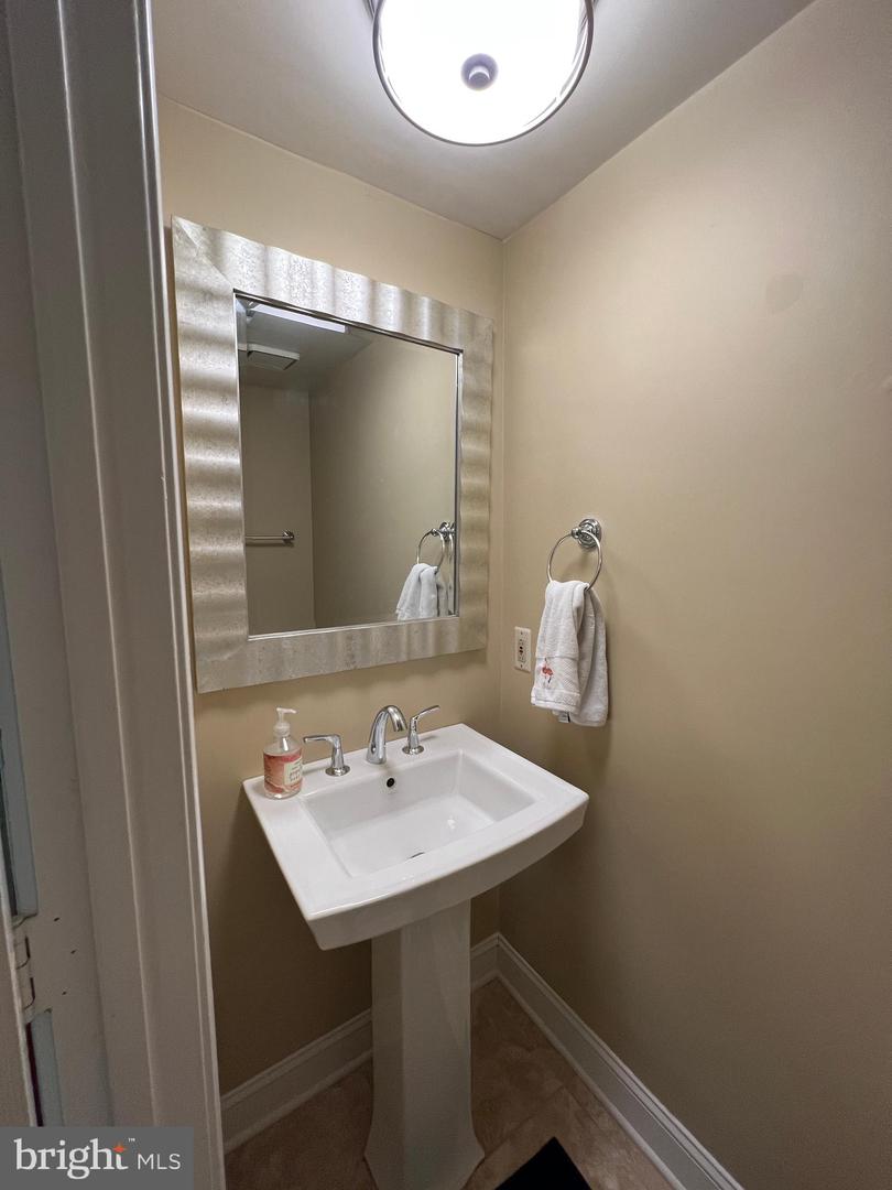 1310 SUNDIAL DR, RESTON, Virginia 20194, 3 Bedrooms Bedrooms, ,2 BathroomsBathrooms,Residential,For sale,1310 SUNDIAL DR,VAFX2244738 MLS # VAFX2244738