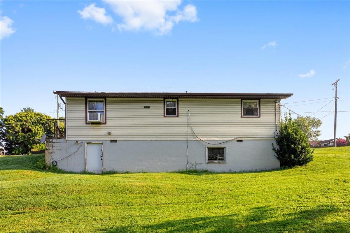 5497 BEAVER CREEK RD, BRIDGEWATER, Virginia 22812, 3 Bedrooms Bedrooms, ,1 BathroomBathrooms,Residential,5497 BEAVER CREEK RD,667198 MLS # 667198