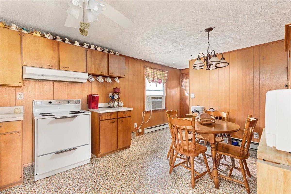5497 BEAVER CREEK RD, BRIDGEWATER, Virginia 22812, 3 Bedrooms Bedrooms, ,1 BathroomBathrooms,Residential,5497 BEAVER CREEK RD,667198 MLS # 667198