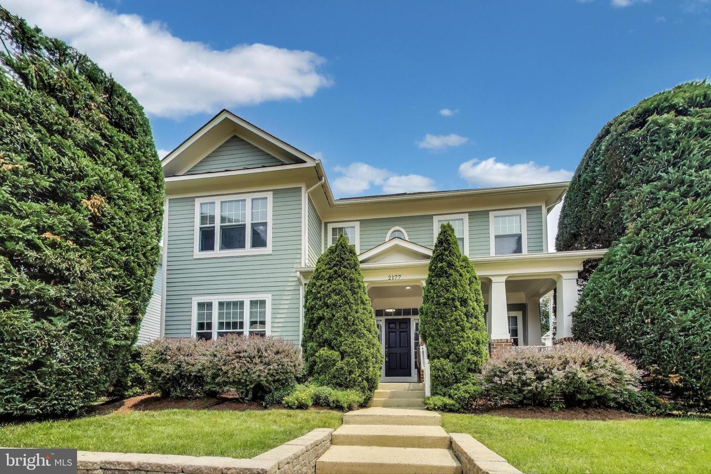 2177 S GLEBE RD, ARLINGTON, Virginia 22204, 3 Bedrooms Bedrooms, ,3 BathroomsBathrooms,Residential,For sale,2177 S GLEBE RD,VAAR2058688 MLS # VAAR2058688