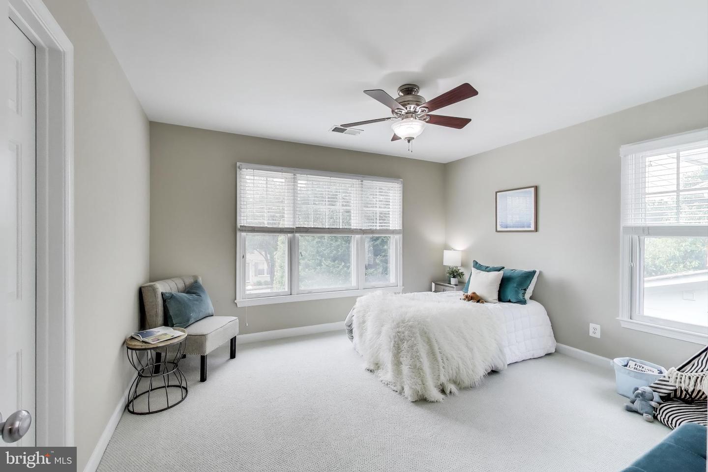 2177 S GLEBE RD, ARLINGTON, Virginia 22204, 3 Bedrooms Bedrooms, ,3 BathroomsBathrooms,Residential,For sale,2177 S GLEBE RD,VAAR2058688 MLS # VAAR2058688