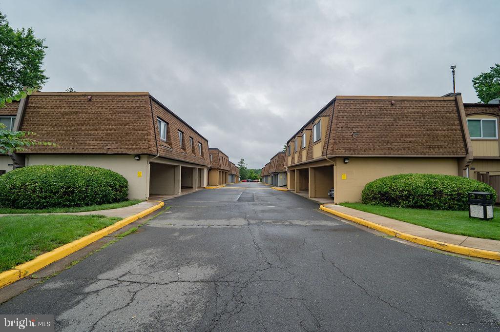 8027 CAPISTRANO PL #8C, ALEXANDRIA, Virginia 22309, 2 Bedrooms Bedrooms, ,1 BathroomBathrooms,Residential,For sale,8027 CAPISTRANO PL #8C,VAFX2245618 MLS # VAFX2245618