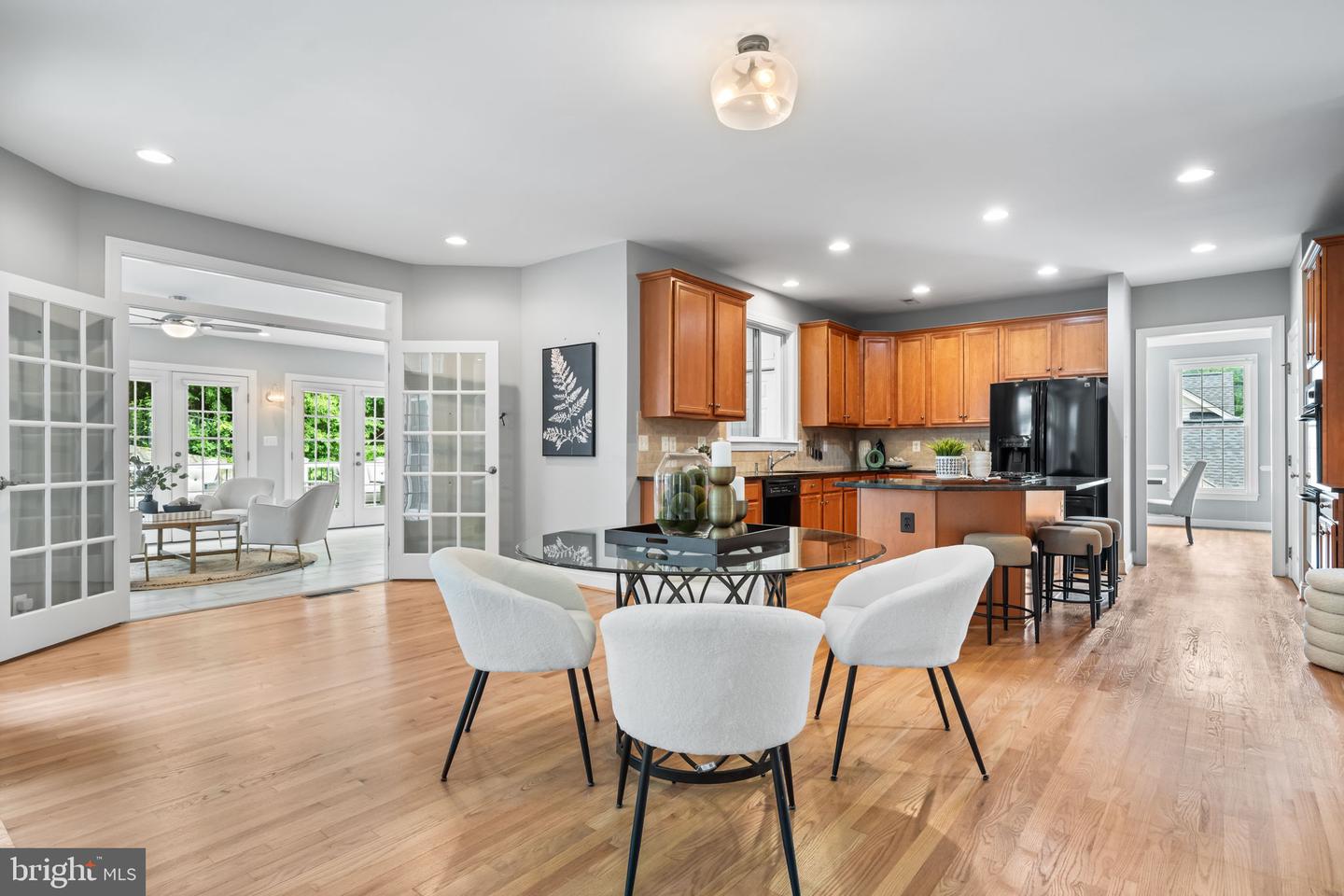 8104 CHARS LANDING CT, SPRINGFIELD, Virginia 22153, 5 Bedrooms Bedrooms, ,4 BathroomsBathrooms,Residential,For sale,8104 CHARS LANDING CT,VAFX2245928 MLS # VAFX2245928