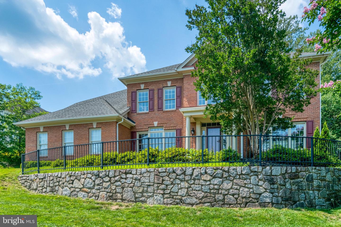 8104 CHARS LANDING CT, SPRINGFIELD, Virginia 22153, 5 Bedrooms Bedrooms, ,4 BathroomsBathrooms,Residential,For sale,8104 CHARS LANDING CT,VAFX2245928 MLS # VAFX2245928