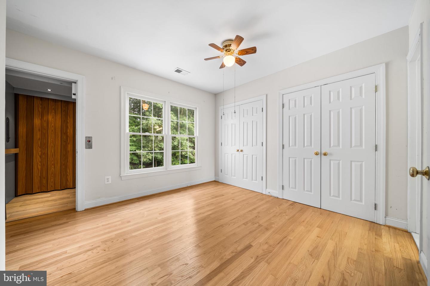 8104 CHARS LANDING CT, SPRINGFIELD, Virginia 22153, 5 Bedrooms Bedrooms, ,4 BathroomsBathrooms,Residential,For sale,8104 CHARS LANDING CT,VAFX2245928 MLS # VAFX2245928