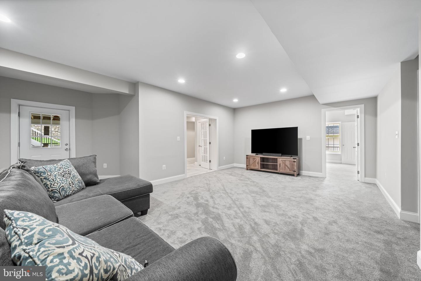 8104 CHARS LANDING CT, SPRINGFIELD, Virginia 22153, 5 Bedrooms Bedrooms, ,4 BathroomsBathrooms,Residential,For sale,8104 CHARS LANDING CT,VAFX2245928 MLS # VAFX2245928