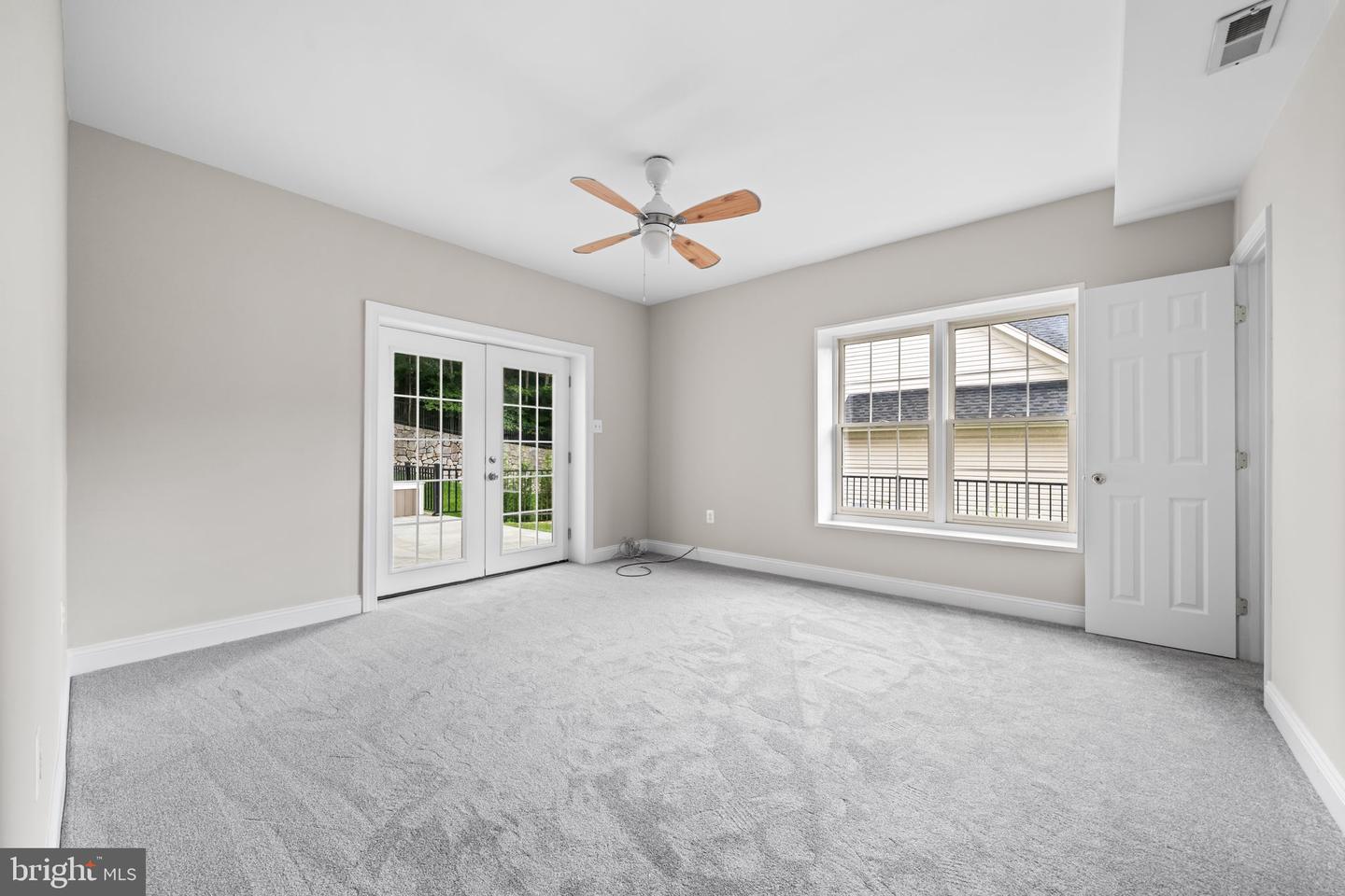 8104 CHARS LANDING CT, SPRINGFIELD, Virginia 22153, 5 Bedrooms Bedrooms, ,4 BathroomsBathrooms,Residential,For sale,8104 CHARS LANDING CT,VAFX2245928 MLS # VAFX2245928