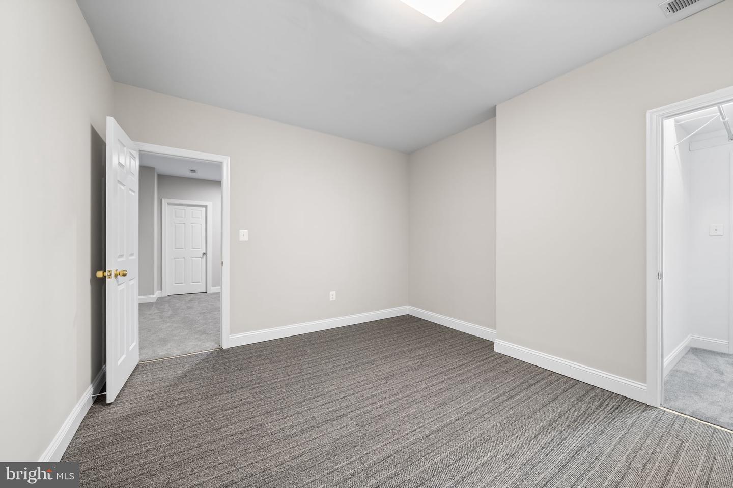 8104 CHARS LANDING CT, SPRINGFIELD, Virginia 22153, 5 Bedrooms Bedrooms, ,4 BathroomsBathrooms,Residential,For sale,8104 CHARS LANDING CT,VAFX2245928 MLS # VAFX2245928