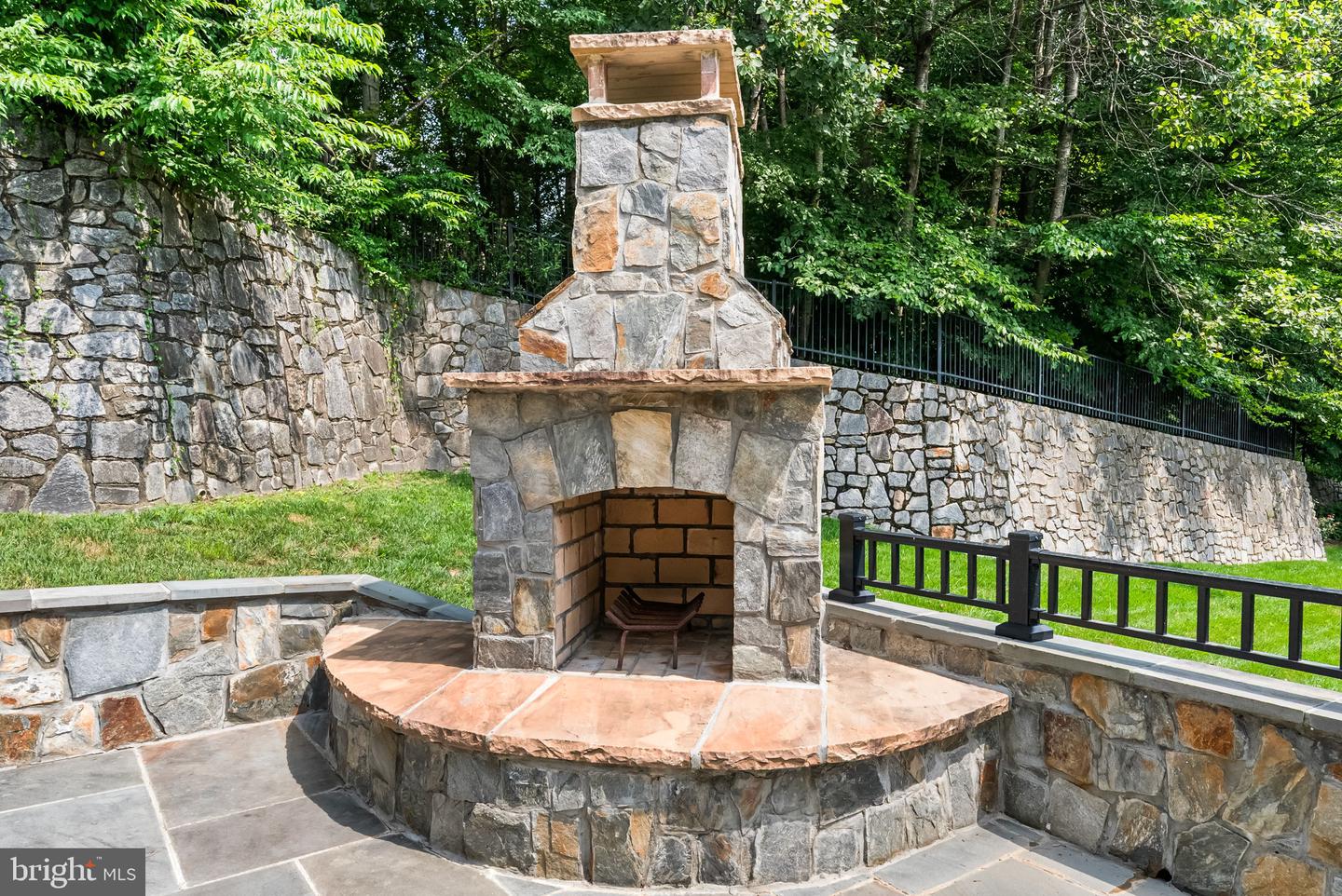 8104 CHARS LANDING CT, SPRINGFIELD, Virginia 22153, 5 Bedrooms Bedrooms, ,4 BathroomsBathrooms,Residential,For sale,8104 CHARS LANDING CT,VAFX2245928 MLS # VAFX2245928