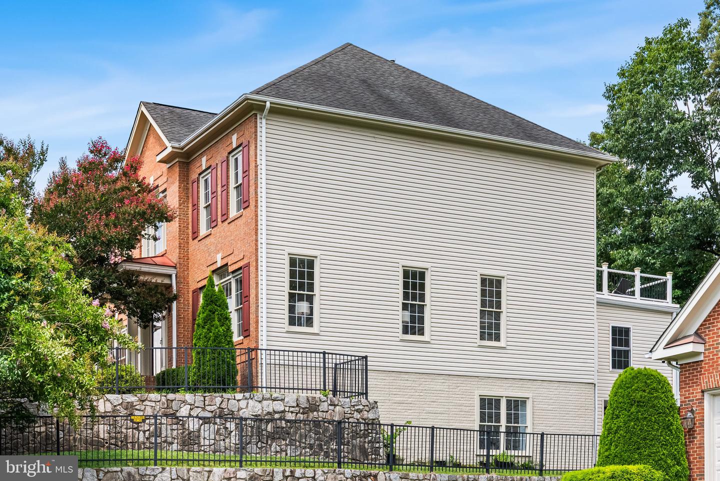 8104 CHARS LANDING CT, SPRINGFIELD, Virginia 22153, 5 Bedrooms Bedrooms, ,4 BathroomsBathrooms,Residential,For sale,8104 CHARS LANDING CT,VAFX2245928 MLS # VAFX2245928