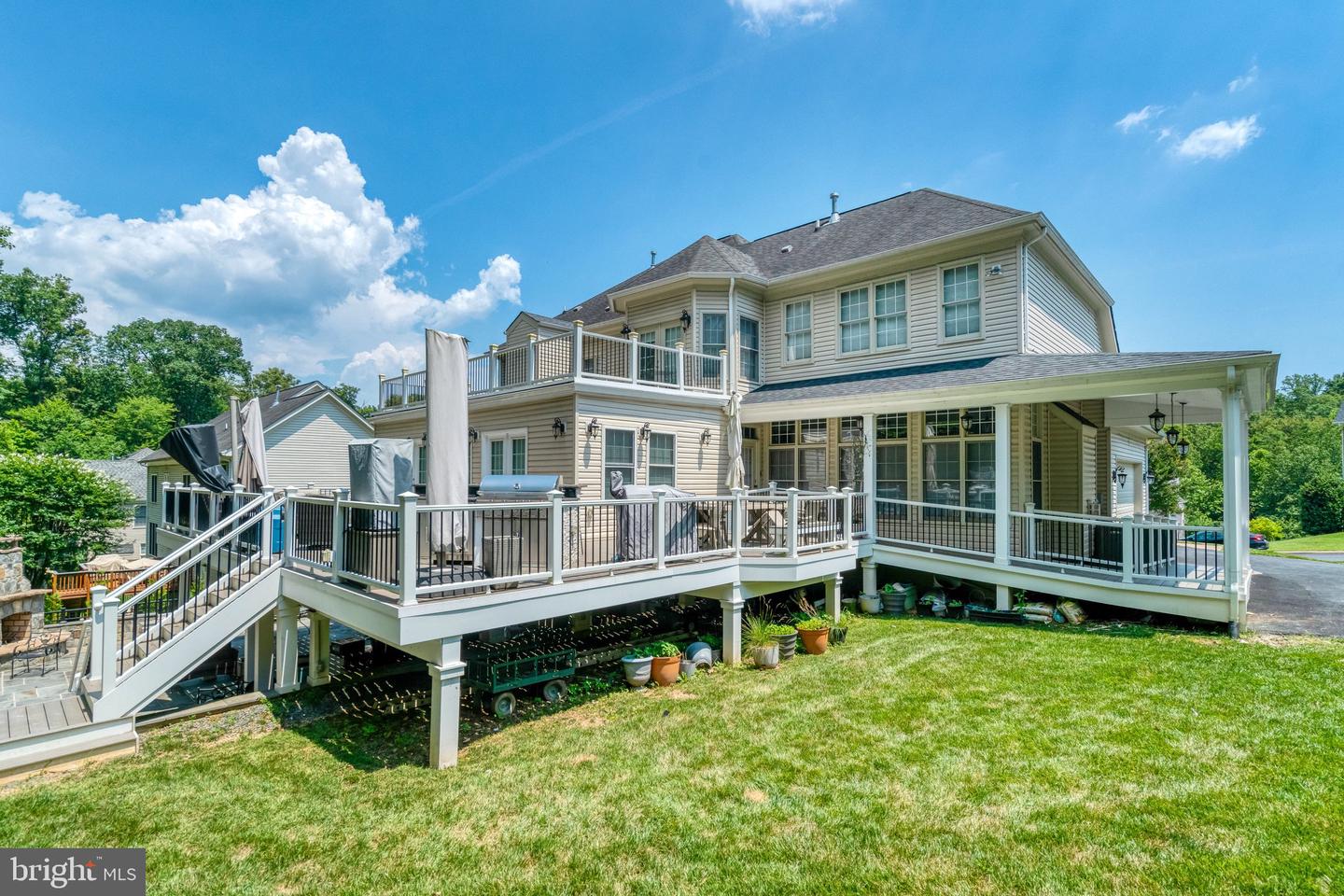 8104 CHARS LANDING CT, SPRINGFIELD, Virginia 22153, 5 Bedrooms Bedrooms, ,4 BathroomsBathrooms,Residential,For sale,8104 CHARS LANDING CT,VAFX2245928 MLS # VAFX2245928