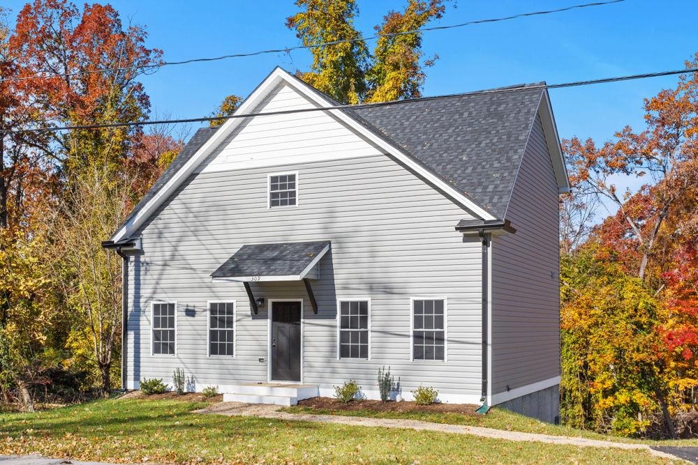 309 IVANHOE AVE, WAYNESBORO, Virginia 22980, 3 Bedrooms Bedrooms, ,2 BathroomsBathrooms,Residential,309 IVANHOE AVE,667207 MLS # 667207 309 IVANHOE AVE, WAYNESBORO, Virginia 22980, 3 Bedrooms Bedrooms, ,2 BathroomsBathrooms,Residential,309 IVANHOE AVE,667207 MLS # 667207