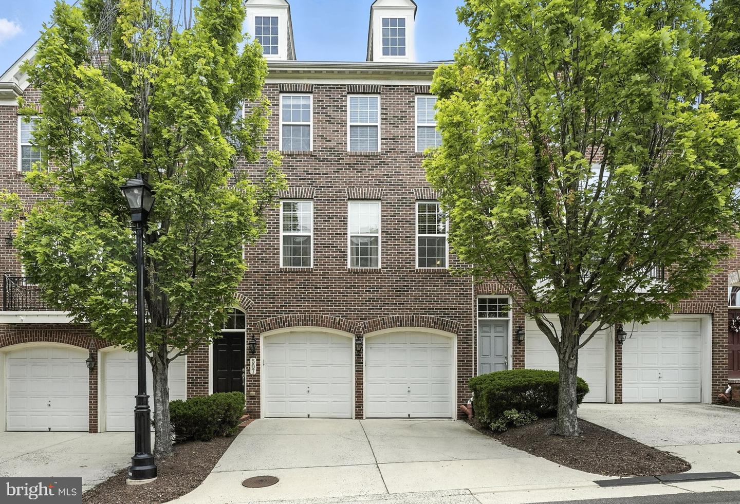 507 TRIADELPHIA WAY, ALEXANDRIA, Virginia 22312, 4 Bedrooms Bedrooms, ,3 BathroomsBathrooms,Residential,For sale,507 TRIADELPHIA WAY,VAAX2046340 MLS # VAAX2046340