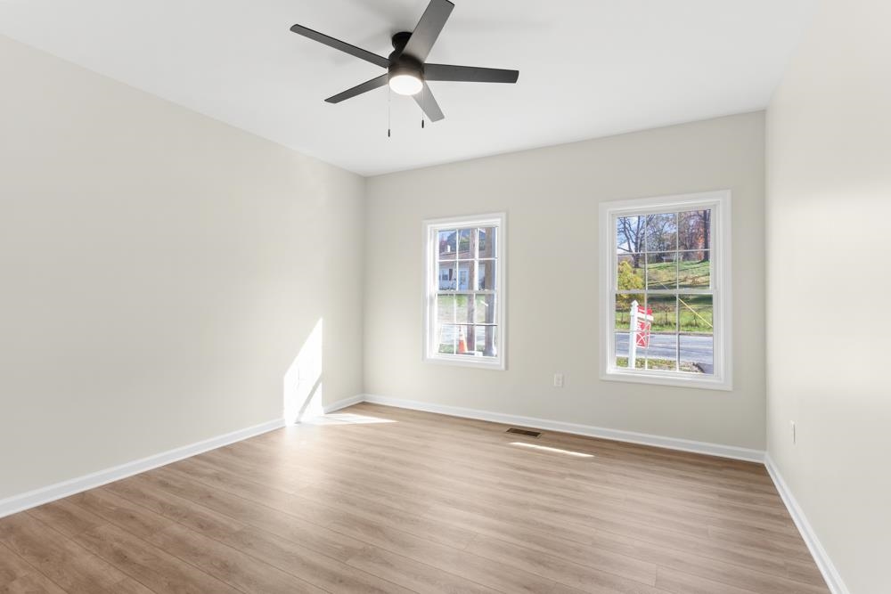 313 IVANHOE AVE, WAYNESBORO, Virginia 22980, 3 Bedrooms Bedrooms, ,2 BathroomsBathrooms,Residential,313 IVANHOE AVE,667211 MLS # 667211 313 IVANHOE AVE, WAYNESBORO, Virginia 22980, 3 Bedrooms Bedrooms, ,2 BathroomsBathrooms,Residential,313 IVANHOE AVE,667211 MLS # 667211