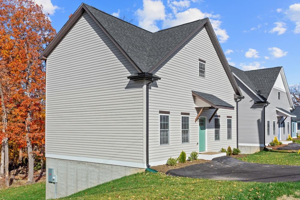 313 IVANHOE AVE, WAYNESBORO, Virginia 22980, 3 Bedrooms Bedrooms, ,2 BathroomsBathrooms,Residential,313 IVANHOE AVE,667211 MLS # 667211 313 IVANHOE AVE, WAYNESBORO, Virginia 22980, 3 Bedrooms Bedrooms, ,2 BathroomsBathrooms,Residential,313 IVANHOE AVE,667211 MLS # 667211