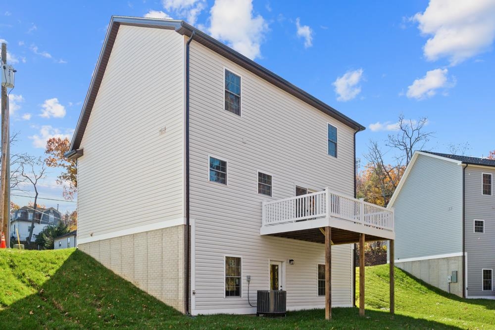 313 IVANHOE AVE, WAYNESBORO, Virginia 22980, 3 Bedrooms Bedrooms, ,2 BathroomsBathrooms,Residential,313 IVANHOE AVE,667211 MLS # 667211 313 IVANHOE AVE, WAYNESBORO, Virginia 22980, 3 Bedrooms Bedrooms, ,2 BathroomsBathrooms,Residential,313 IVANHOE AVE,667211 MLS # 667211