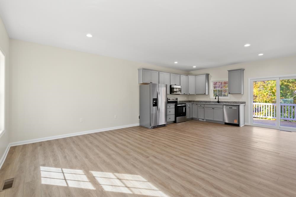 313 IVANHOE AVE, WAYNESBORO, Virginia 22980, 3 Bedrooms Bedrooms, ,2 BathroomsBathrooms,Residential,313 IVANHOE AVE,667211 MLS # 667211 313 IVANHOE AVE, WAYNESBORO, Virginia 22980, 3 Bedrooms Bedrooms, ,2 BathroomsBathrooms,Residential,313 IVANHOE AVE,667211 MLS # 667211