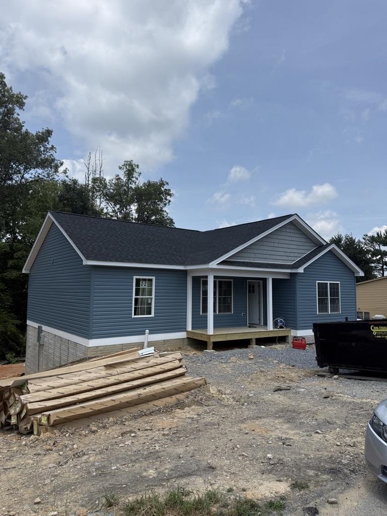 325 IVANHOE AVE, WAYNESBORO, Virginia 22980, 3 Bedrooms Bedrooms, ,2 BathroomsBathrooms,Residential,325 IVANHOE AVE,667216 MLS # 667216
