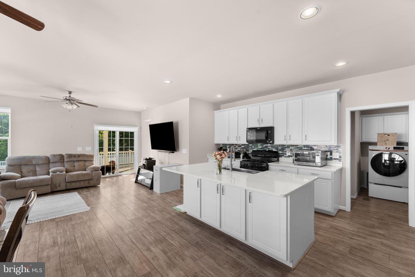 10541 BLAZING STAR LOOP, BRISTOW, Virginia 20136, 5 Bedrooms Bedrooms, ,3 BathroomsBathrooms,Residential,For sale,10541 BLAZING STAR LOOP,VAPW2096796 MLS # VAPW2096796