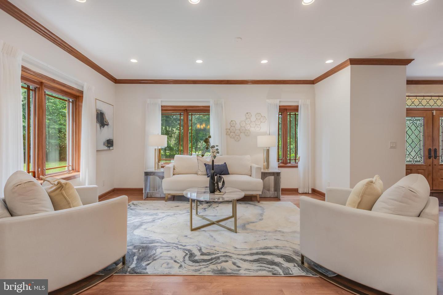 1113 SWINKS MILL RD, MCLEAN, Virginia 22102, 5 Bedrooms Bedrooms, ,5 BathroomsBathrooms,Residential,For sale,1113 SWINKS MILL RD,VAFX2247472 MLS # VAFX2247472