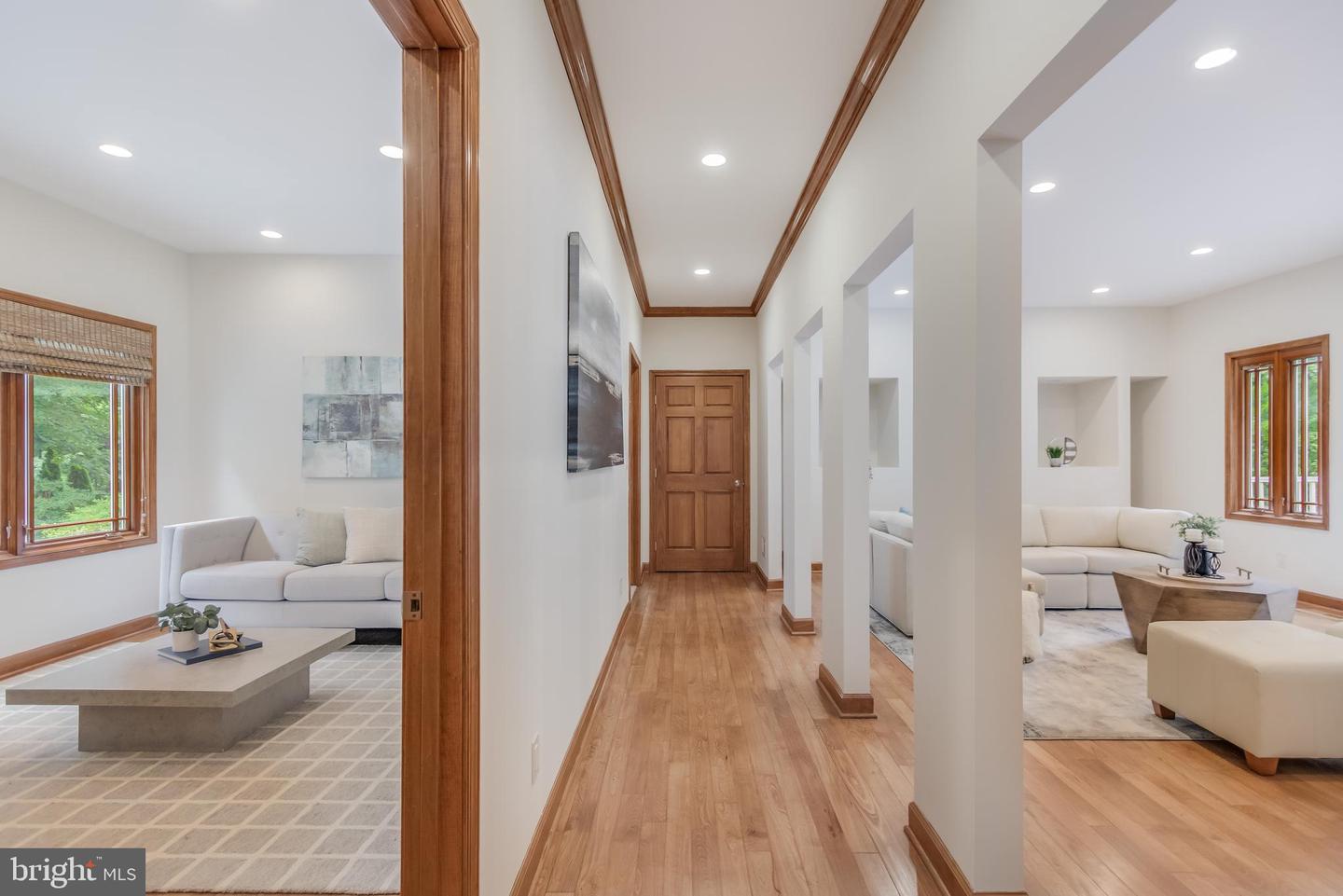 1113 SWINKS MILL RD, MCLEAN, Virginia 22102, 5 Bedrooms Bedrooms, ,5 BathroomsBathrooms,Residential,For sale,1113 SWINKS MILL RD,VAFX2247472 MLS # VAFX2247472
