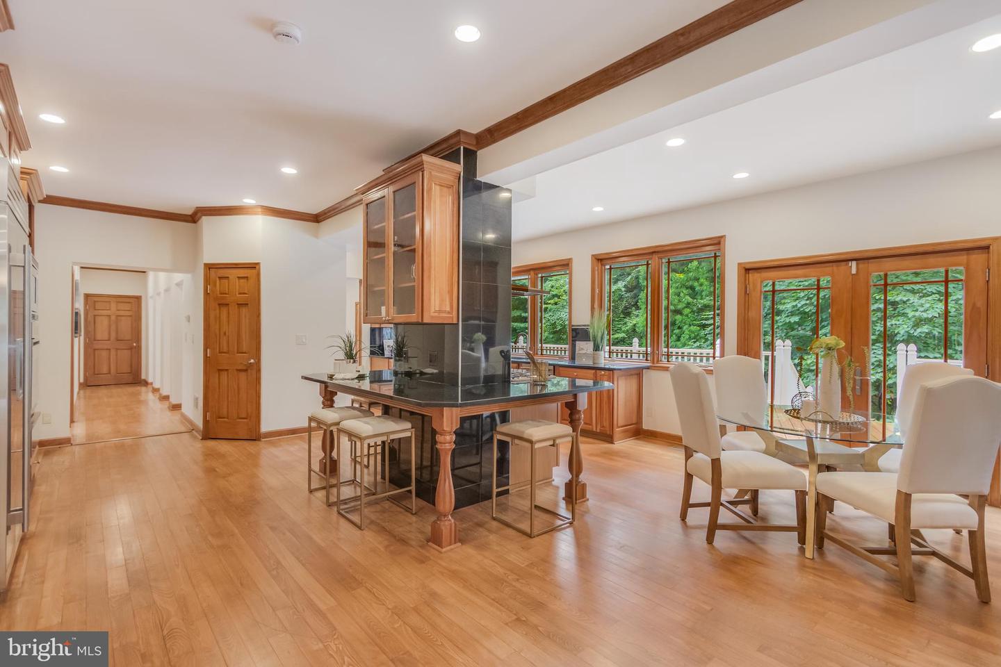 1113 SWINKS MILL RD, MCLEAN, Virginia 22102, 5 Bedrooms Bedrooms, ,5 BathroomsBathrooms,Residential,For sale,1113 SWINKS MILL RD,VAFX2247472 MLS # VAFX2247472