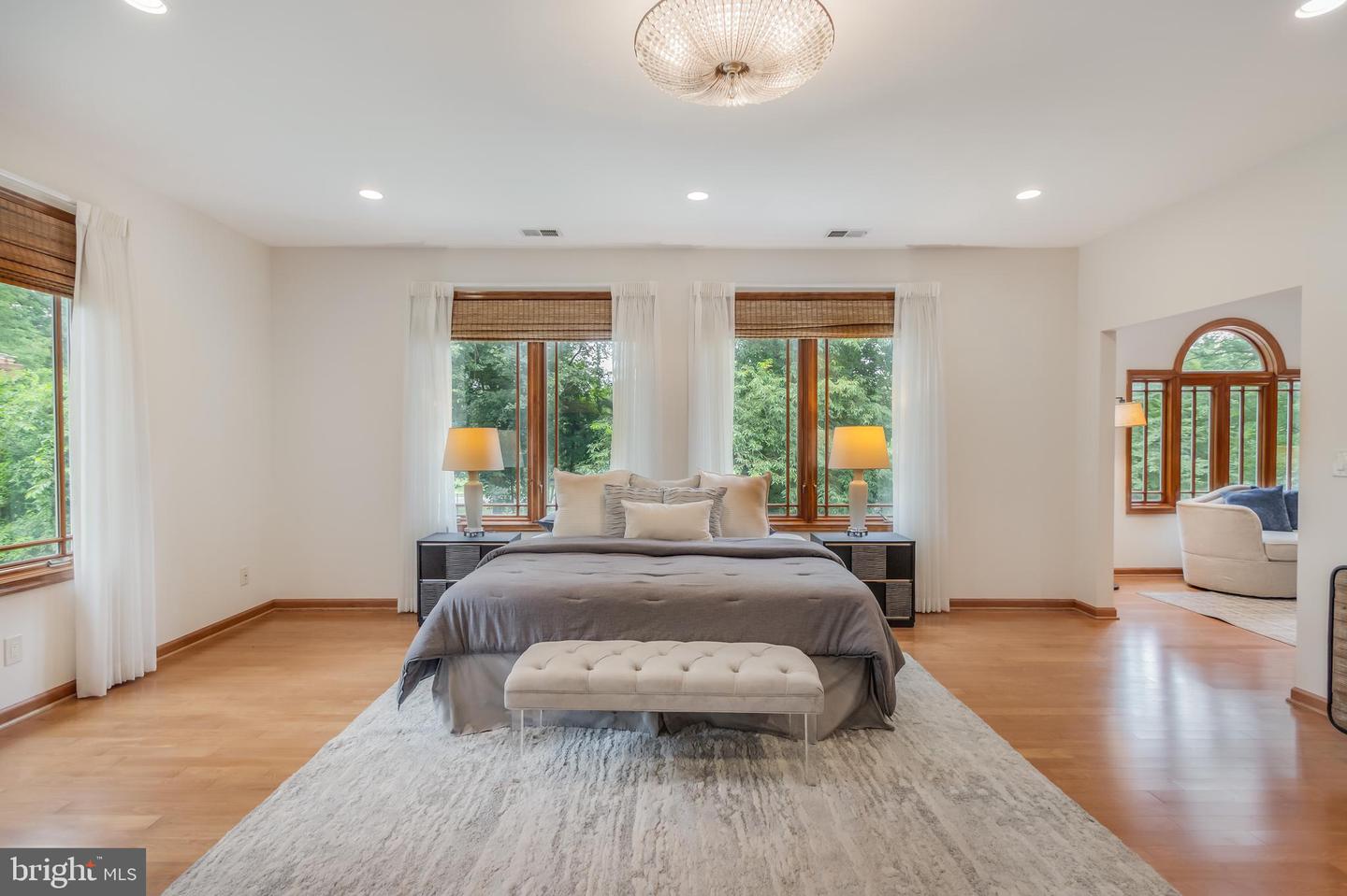 1113 SWINKS MILL RD, MCLEAN, Virginia 22102, 5 Bedrooms Bedrooms, ,5 BathroomsBathrooms,Residential,For sale,1113 SWINKS MILL RD,VAFX2247472 MLS # VAFX2247472