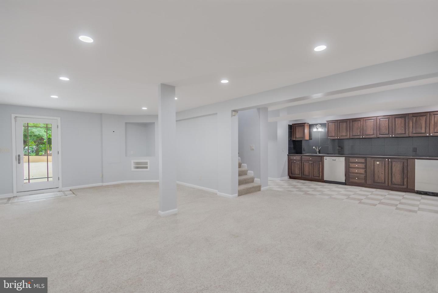 1113 SWINKS MILL RD, MCLEAN, Virginia 22102, 5 Bedrooms Bedrooms, ,5 BathroomsBathrooms,Residential,For sale,1113 SWINKS MILL RD,VAFX2247472 MLS # VAFX2247472