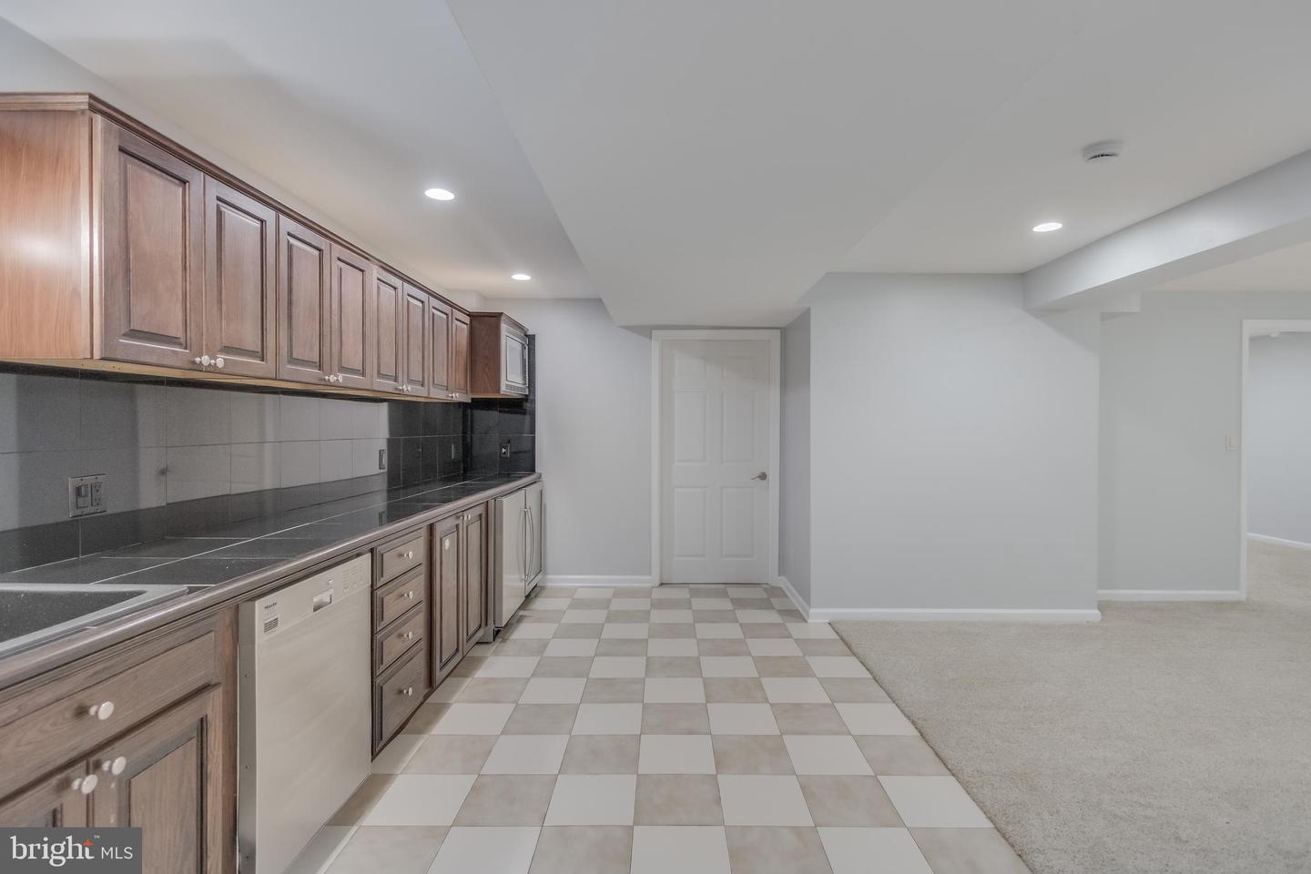 1113 SWINKS MILL RD, MCLEAN, Virginia 22102, 5 Bedrooms Bedrooms, ,5 BathroomsBathrooms,Residential,For sale,1113 SWINKS MILL RD,VAFX2247472 MLS # VAFX2247472