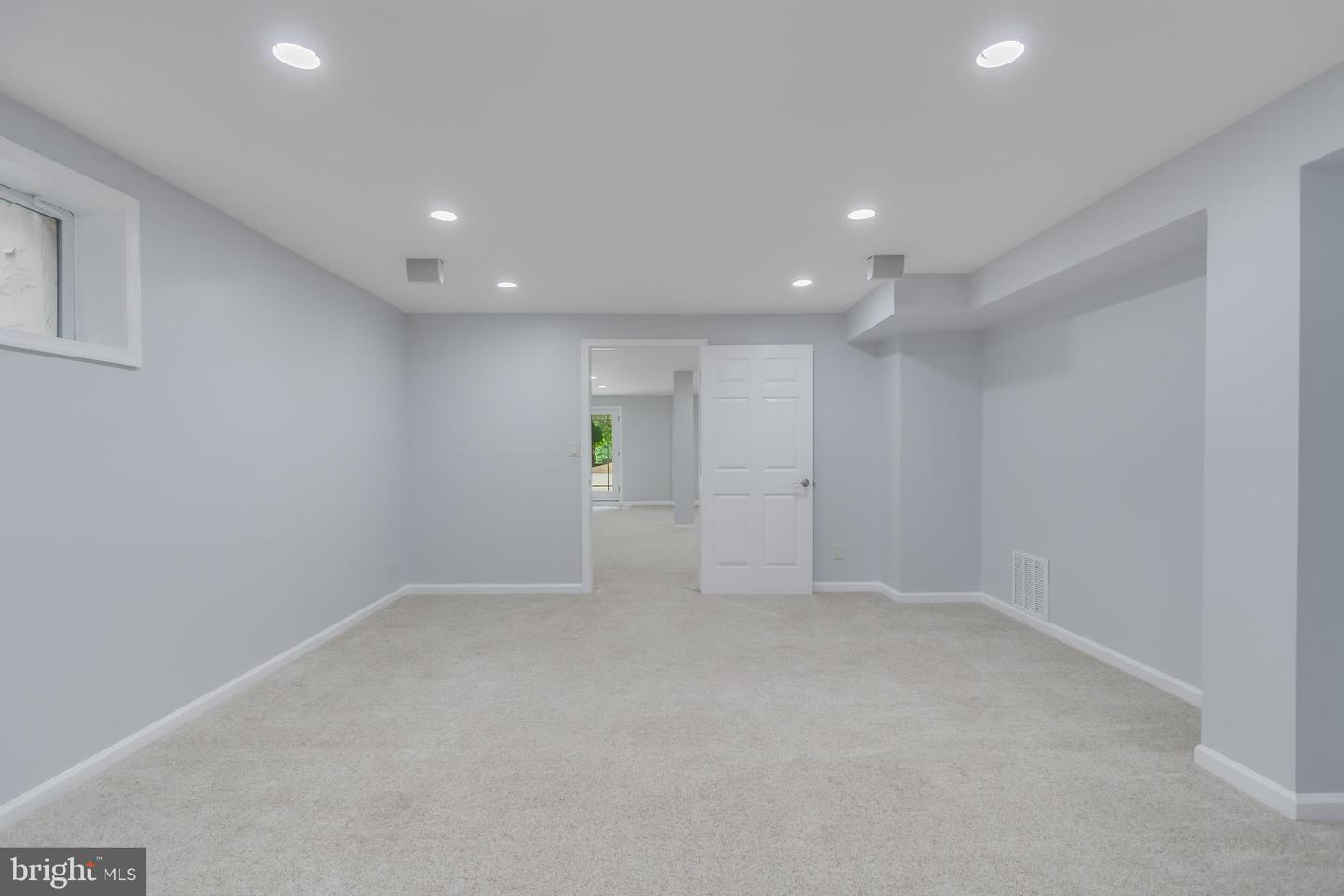 1113 SWINKS MILL RD, MCLEAN, Virginia 22102, 5 Bedrooms Bedrooms, ,5 BathroomsBathrooms,Residential,For sale,1113 SWINKS MILL RD,VAFX2247472 MLS # VAFX2247472