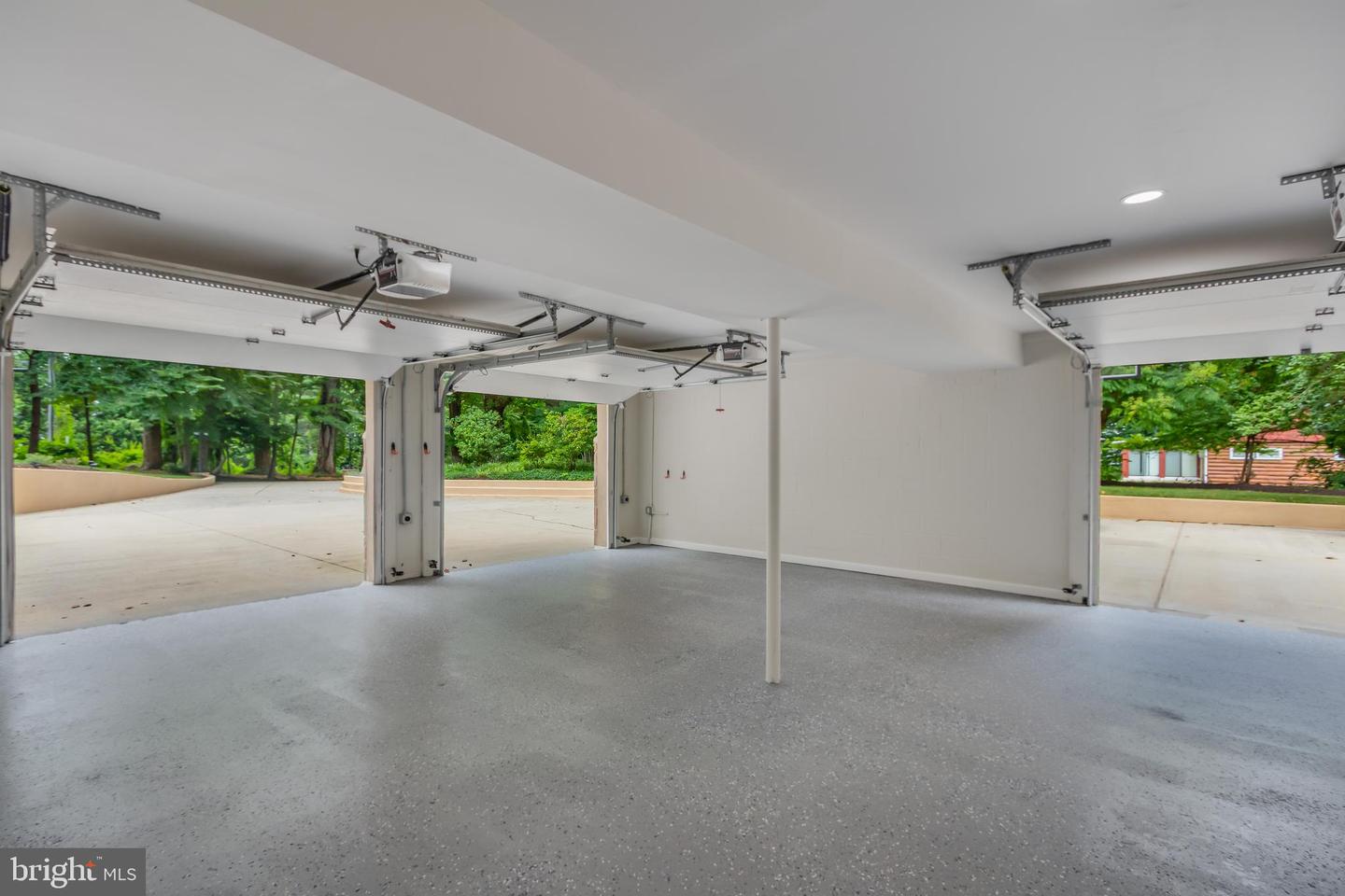 1113 SWINKS MILL RD, MCLEAN, Virginia 22102, 5 Bedrooms Bedrooms, ,5 BathroomsBathrooms,Residential,For sale,1113 SWINKS MILL RD,VAFX2247472 MLS # VAFX2247472