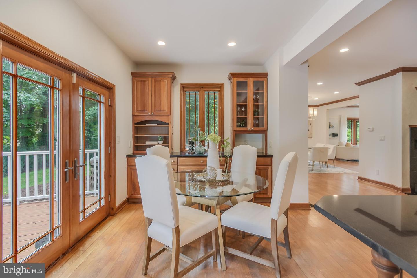 1113 SWINKS MILL RD, MCLEAN, Virginia 22102, 5 Bedrooms Bedrooms, ,5 BathroomsBathrooms,Residential,For sale,1113 SWINKS MILL RD,VAFX2247472 MLS # VAFX2247472