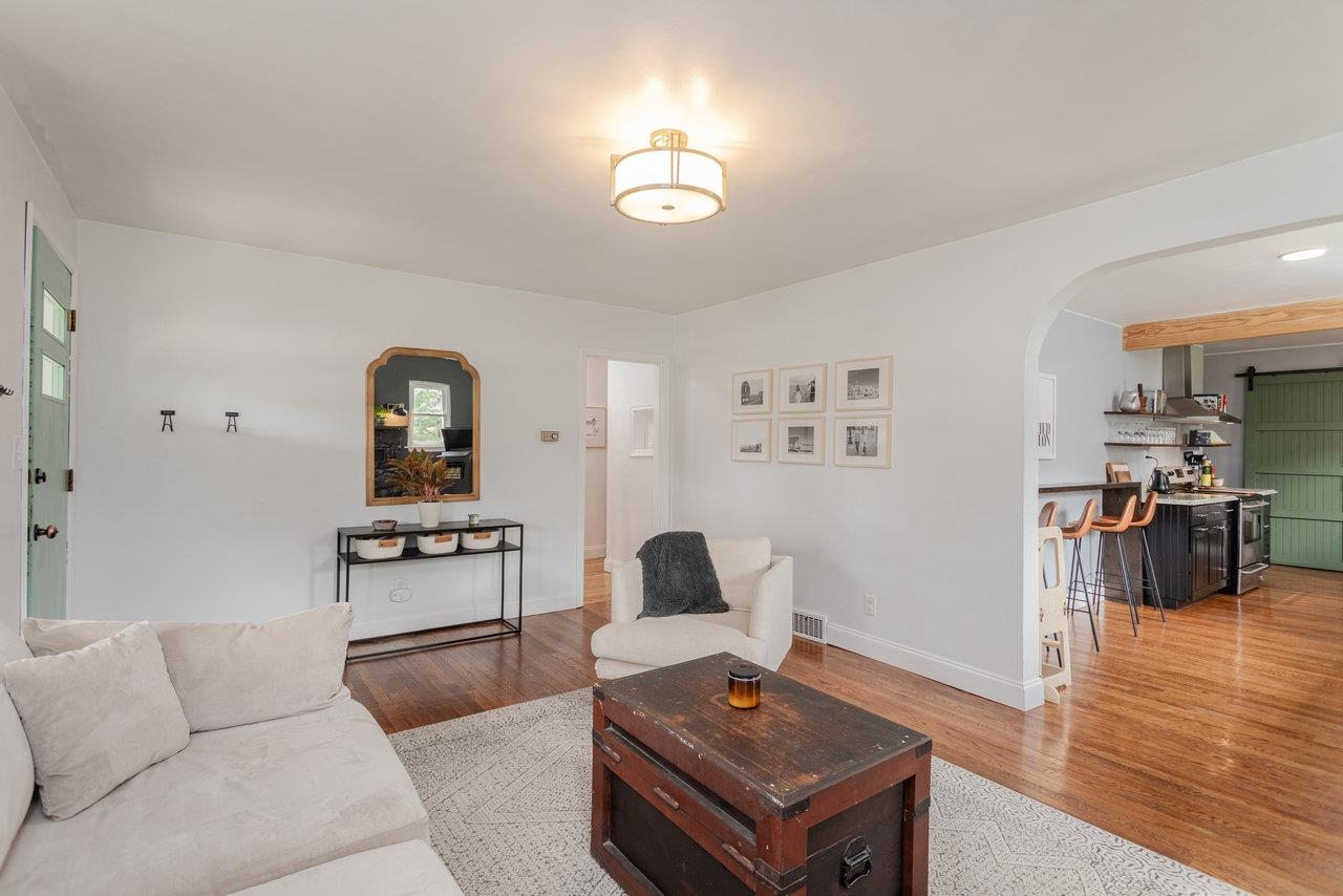 853 OLD FURNACE RD, HARRISONBURG, Virginia 22802, 4 Bedrooms Bedrooms, ,2 BathroomsBathrooms,Residential,853 OLD FURNACE RD,667218 MLS # 667218